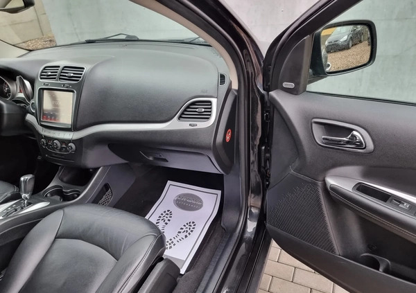 Fiat Freemont cena 39900 przebieg: 189000, rok produkcji 2012 z Łeba małe 704
